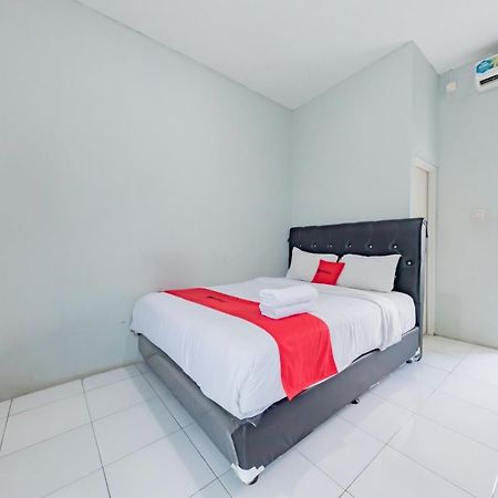 Reddoorz Syariah Near Rs Hermina Sukabumi Exteriör bild